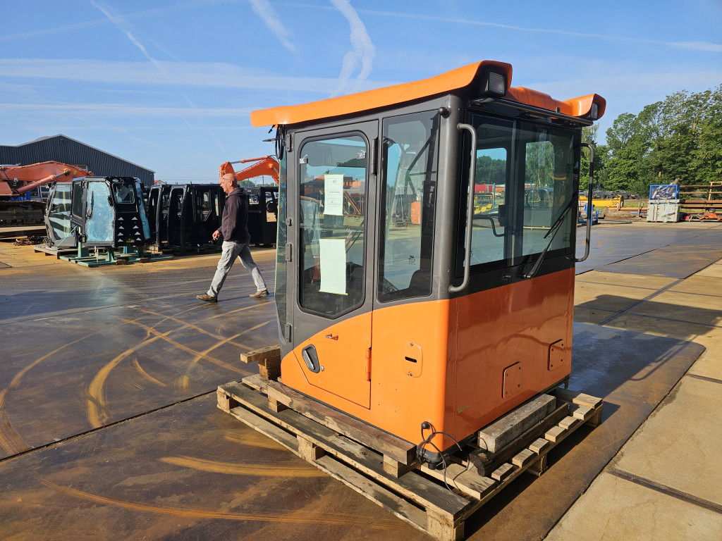 Doosan 220101-00229T - 220101-00229V - Cabine pour Engins de chantier: photos 5 Doosan 220101-00229T - 220101-00229V - Cabine pour Engins de chantier: photos 5