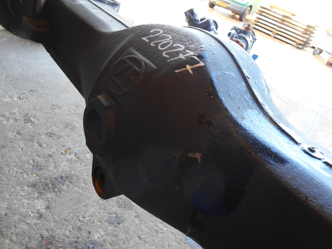 Doosan 22119422A - 4472020049 - Essieu avant pour Engins de chantier: photos 5 Doosan 22119422A - 4472020049 - Essieu avant pour Engins de chantier: photos 5