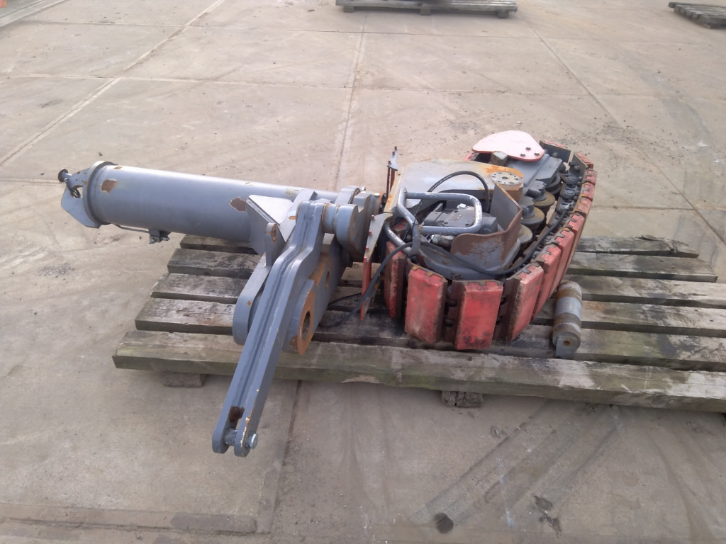 Dynapac PL1000F - - Pièces de train de roulement pour Engins de chantier: photos 3 Dynapac PL1000F - - Pièces de train de roulement pour Engins de chantier: photos 3