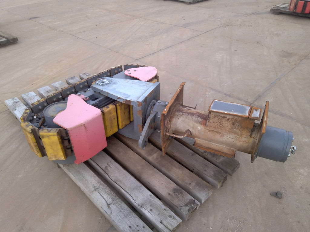 Dynapac PL1000F - - Pièces de train de roulement pour Engins de chantier: photos 5 Dynapac PL1000F - - Pièces de train de roulement pour Engins de chantier: photos 5