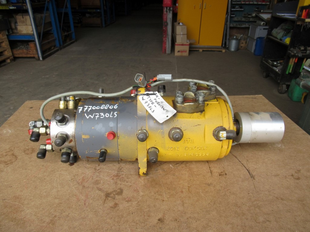 Furukawa W730LS - - Hydraulique pour Engins de chantier: photos 1 Furukawa W730LS - - Hydraulique pour Engins de chantier: photos 1