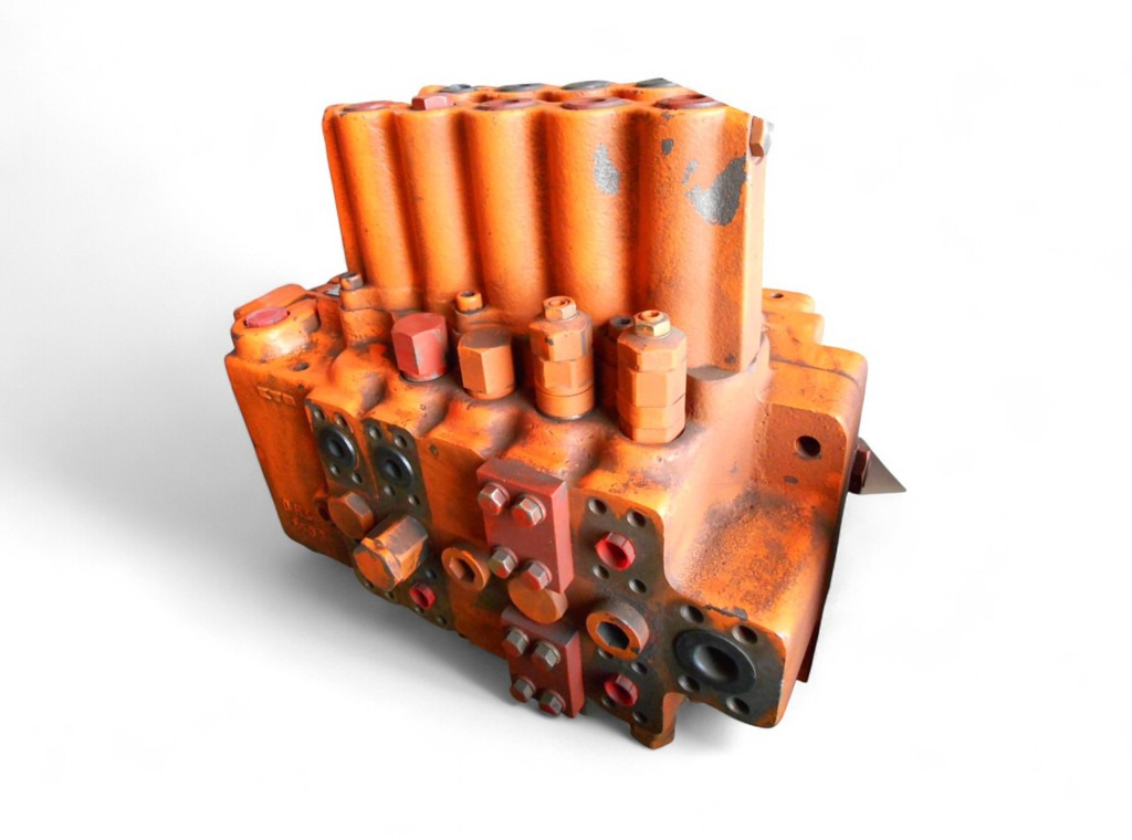 Hitachi 4221837 - Valve hydraulique pour Engins de chantier: photos 2 Hitachi 4221837 - Valve hydraulique pour Engins de chantier: photos 2