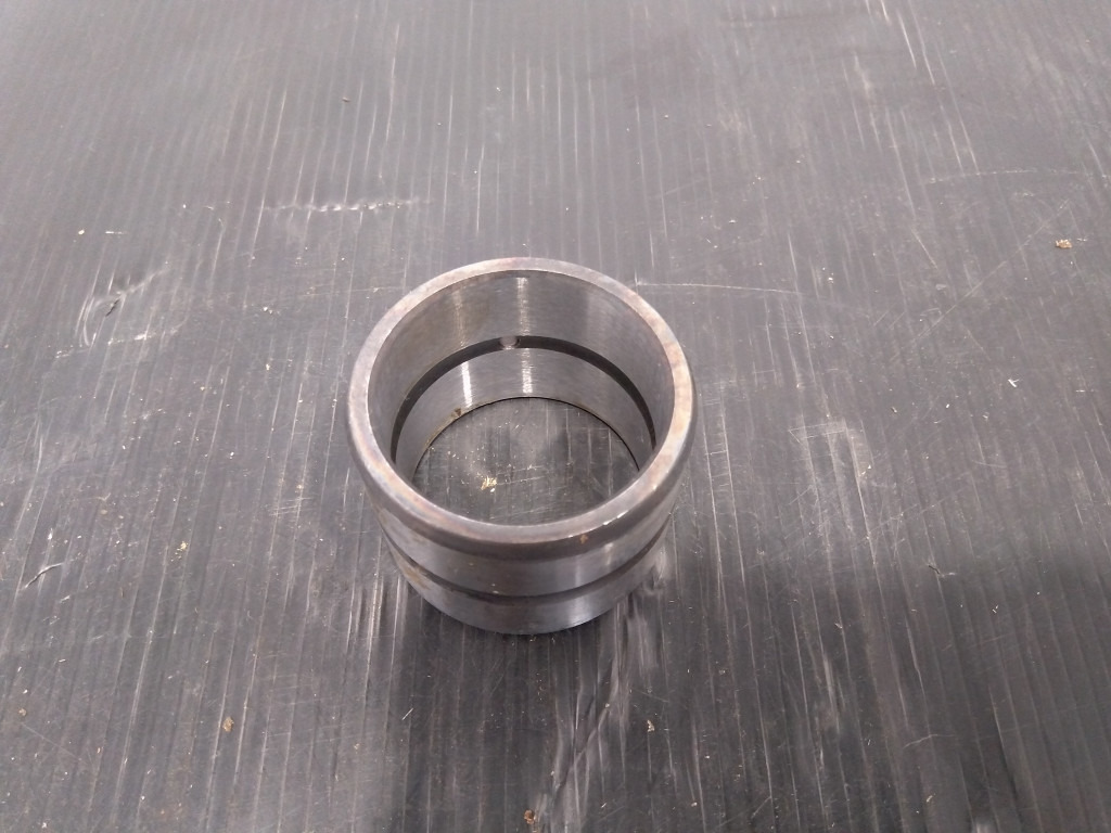 Hitachi 4430457 - - Pistons/ Anneaux/ Manchons pour Engins de chantier: photos 3 Hitachi 4430457 - - Pistons/ Anneaux/ Manchons pour Engins de chantier: photos 3