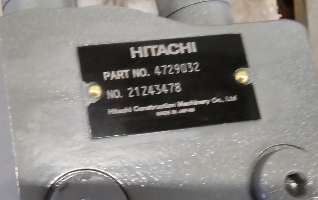 Hitachi 4729032 - Moteur de rotation pour Engins de chantier: photos 3 Hitachi 4729032 - Moteur de rotation pour Engins de chantier: photos 3