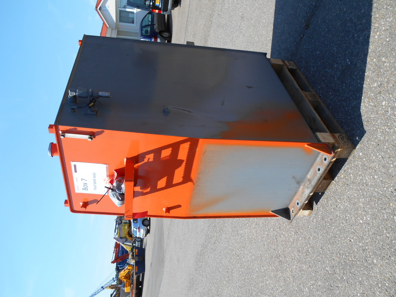 Hitachi EX1200-6 - 9278777 - Réservoir de carburant pour Engins de chantier: photos 4 Hitachi EX1200-6 - 9278777 - Réservoir de carburant pour Engins de chantier: photos 4
