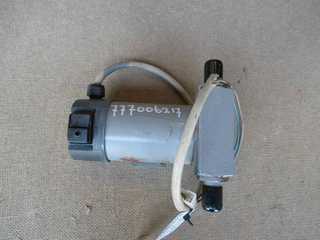 Hitachi FH450LCH-3 - - Pompe à carburant pour Engins de chantier: photos 2 Hitachi FH450LCH-3 - - Pompe à carburant pour Engins de chantier: photos 2