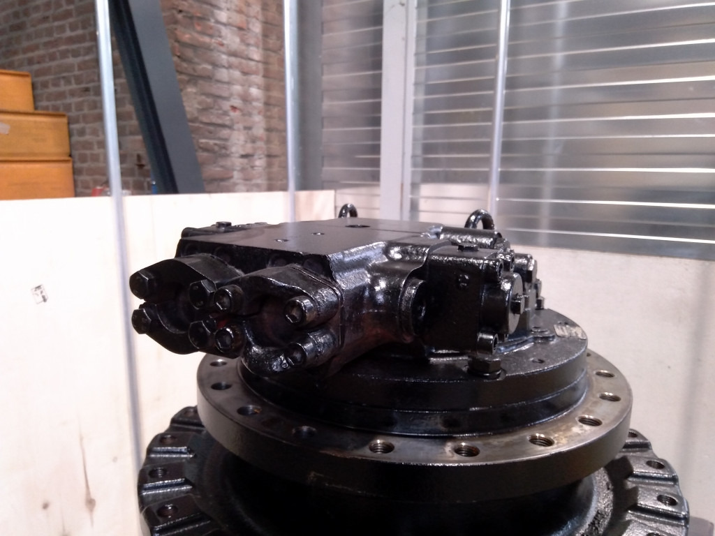 Hitachi HMGF78FA - - Moteur hydraulique pour Engins de chantier: photos 2 Hitachi HMGF78FA - - Moteur hydraulique pour Engins de chantier: photos 2