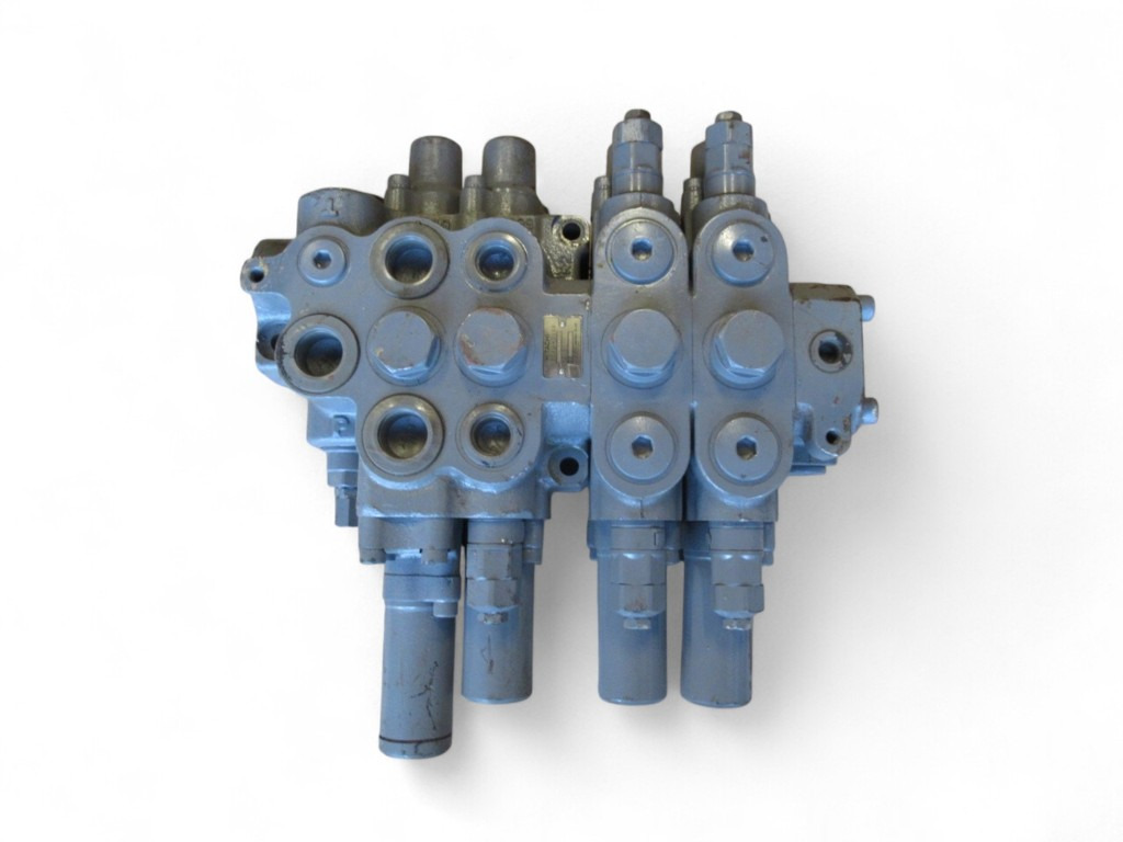 Hitachi X9278342 - HCV06 - Valve hydraulique pour Engins de chantier: photos 2 Hitachi X9278342 - HCV06 - Valve hydraulique pour Engins de chantier: photos 2