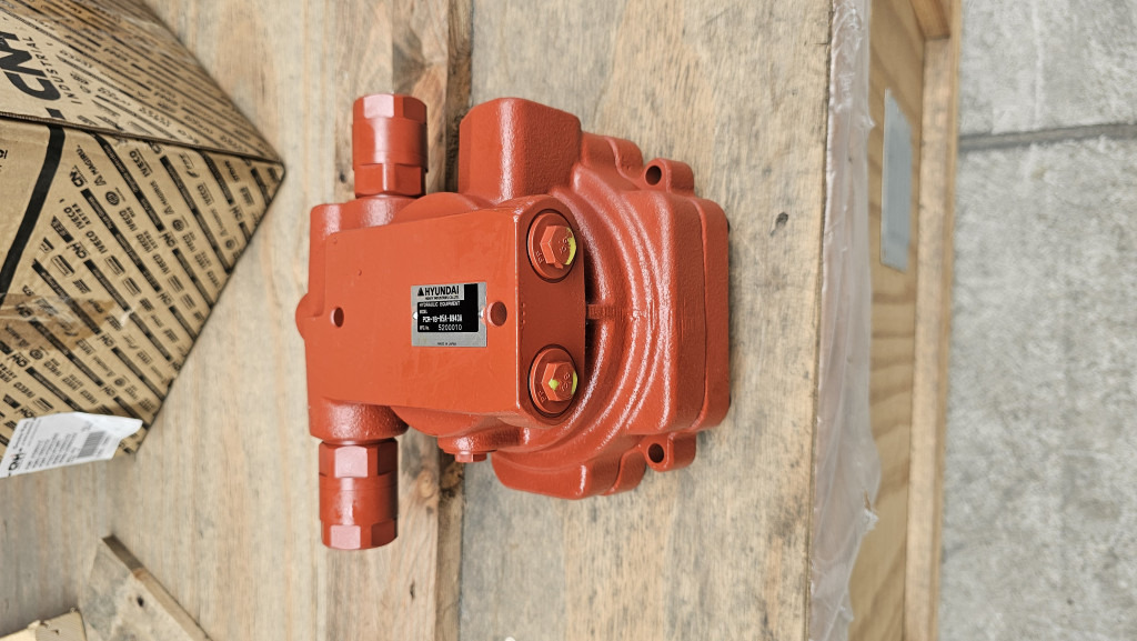 Hyundai XJDK-00081 - PCR-1B-05A-8943A - Moteur de rotation pour Engins de chantier: photos 1 Hyundai XJDK-00081 - PCR-1B-05A-8943A - Moteur de rotation pour Engins de chantier: photos 1