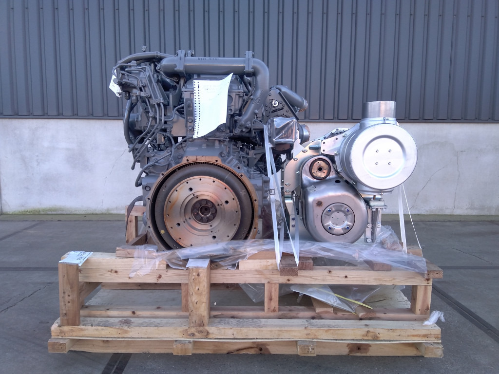 Isuzu 6UZ1XBSS-01 - KTH16131 - Moteur pour Engins de chantier: photos 2 Isuzu 6UZ1XBSS-01 - KTH16131 - Moteur pour Engins de chantier: photos 2