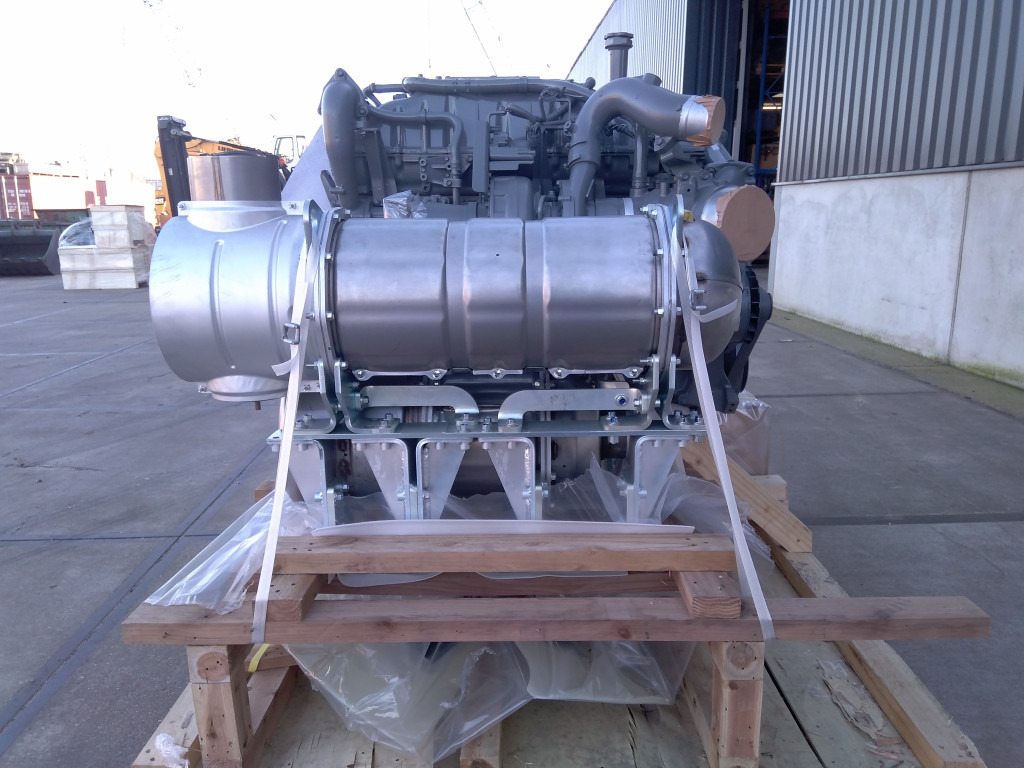 Isuzu 6UZ1XBSS-01 - KTH17320 - Moteur pour Engins de chantier: photos 4 Isuzu 6UZ1XBSS-01 - KTH17320 - Moteur pour Engins de chantier: photos 4