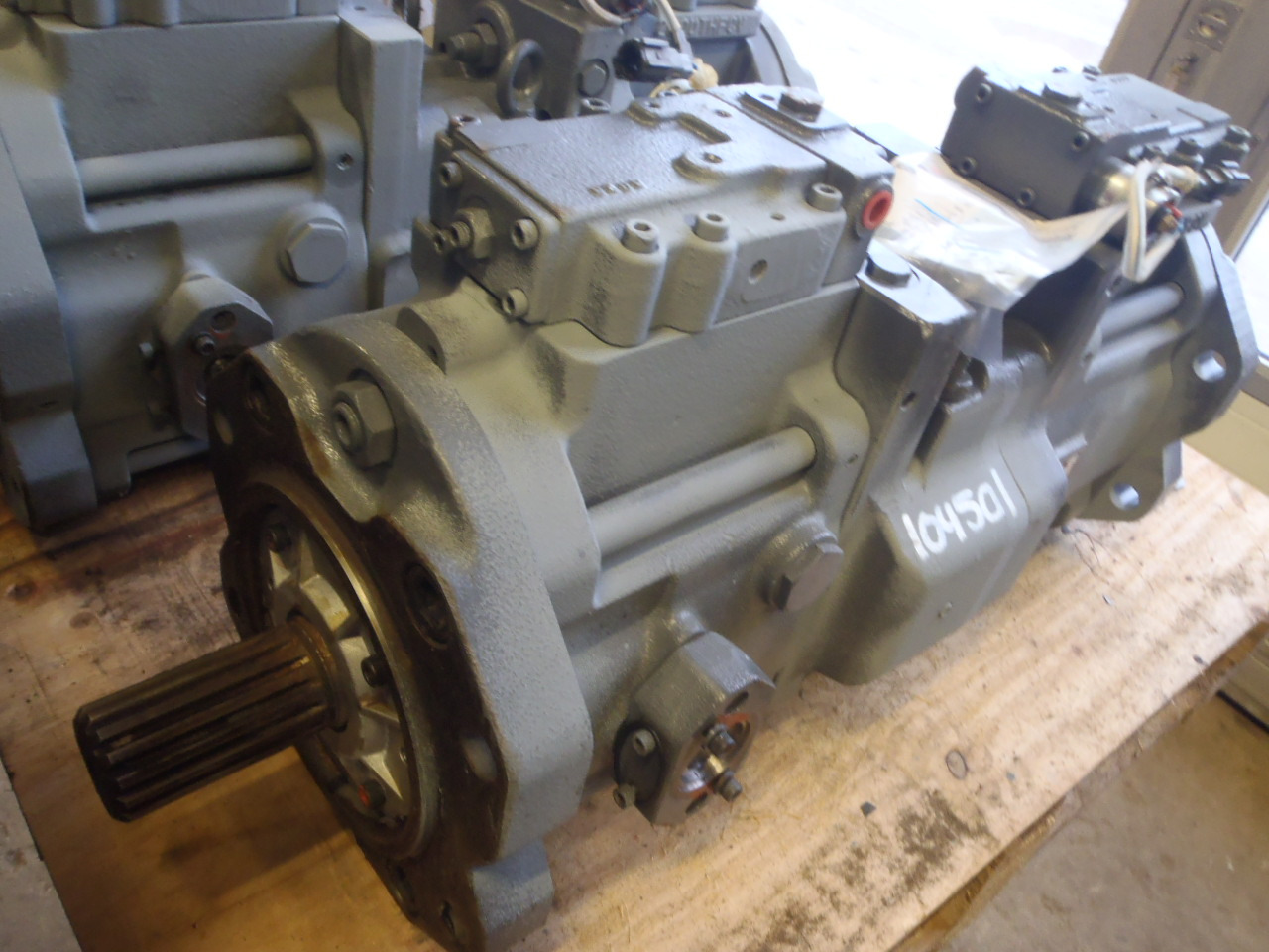 Kawasaki K3V180DTH19TR-OE11 - 4643505 - Pompe hydraulique pour Engins de chantier: photos 2 Kawasaki K3V180DTH19TR-OE11 - 4643505 - Pompe hydraulique pour Engins de chantier: photos 2