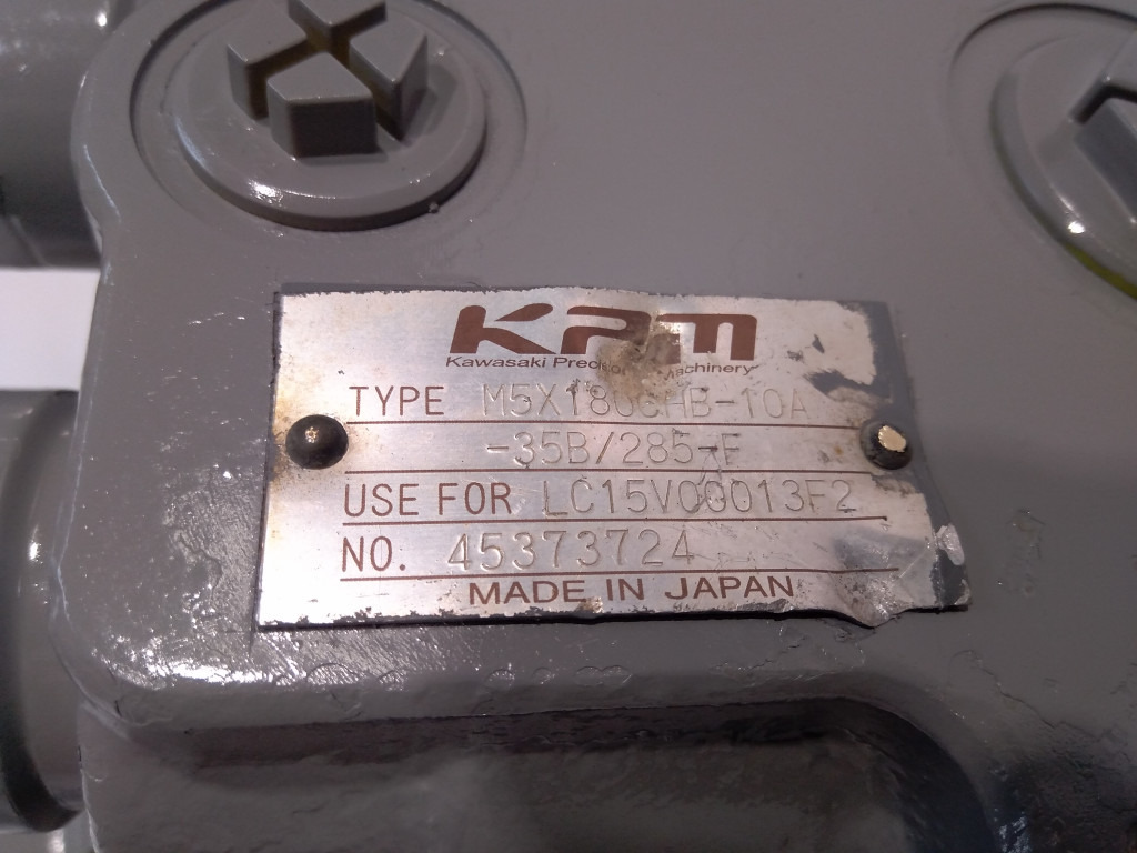 Kawasaki LC15V00013F2 - Moteur de rotation pour Engins de chantier: photos 3 Kawasaki LC15V00013F2 - Moteur de rotation pour Engins de chantier: photos 3