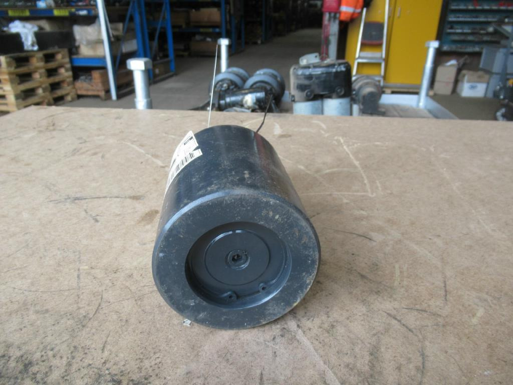 Kobelco LP64D00003F6 - Galet à chenilles pour Engins de chantier: photos 3 Kobelco LP64D00003F6 - Galet à chenilles pour Engins de chantier: photos 3