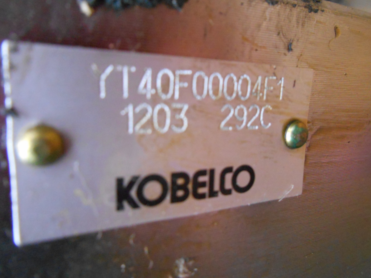 Kobelco YT40F00004F1 - Couronne d'orientation pour Engins de chantier: photos 2 Kobelco YT40F00004F1 - Couronne d'orientation pour Engins de chantier: photos 2