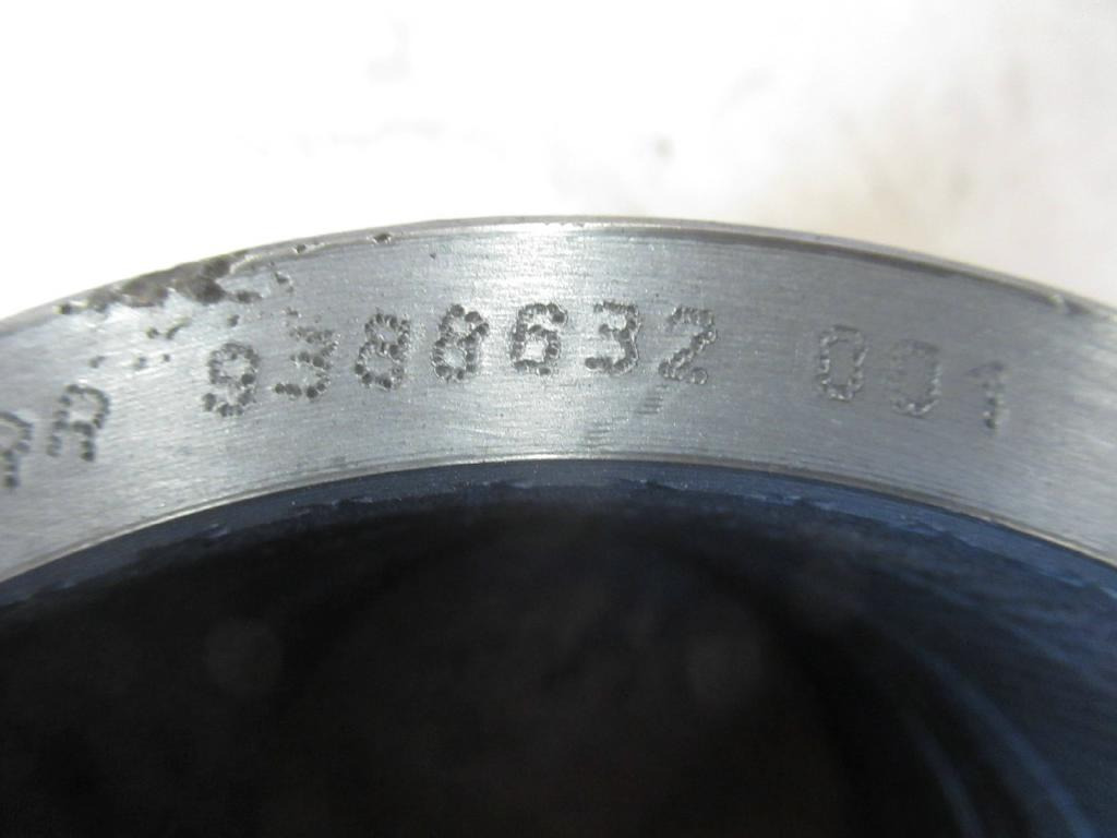 Liebherr 9388632 001 - - Pistons/ Anneaux/ Manchons pour Engins de chantier: photos 3 Liebherr 9388632 001 - - Pistons/ Anneaux/ Manchons pour Engins de chantier: photos 3
