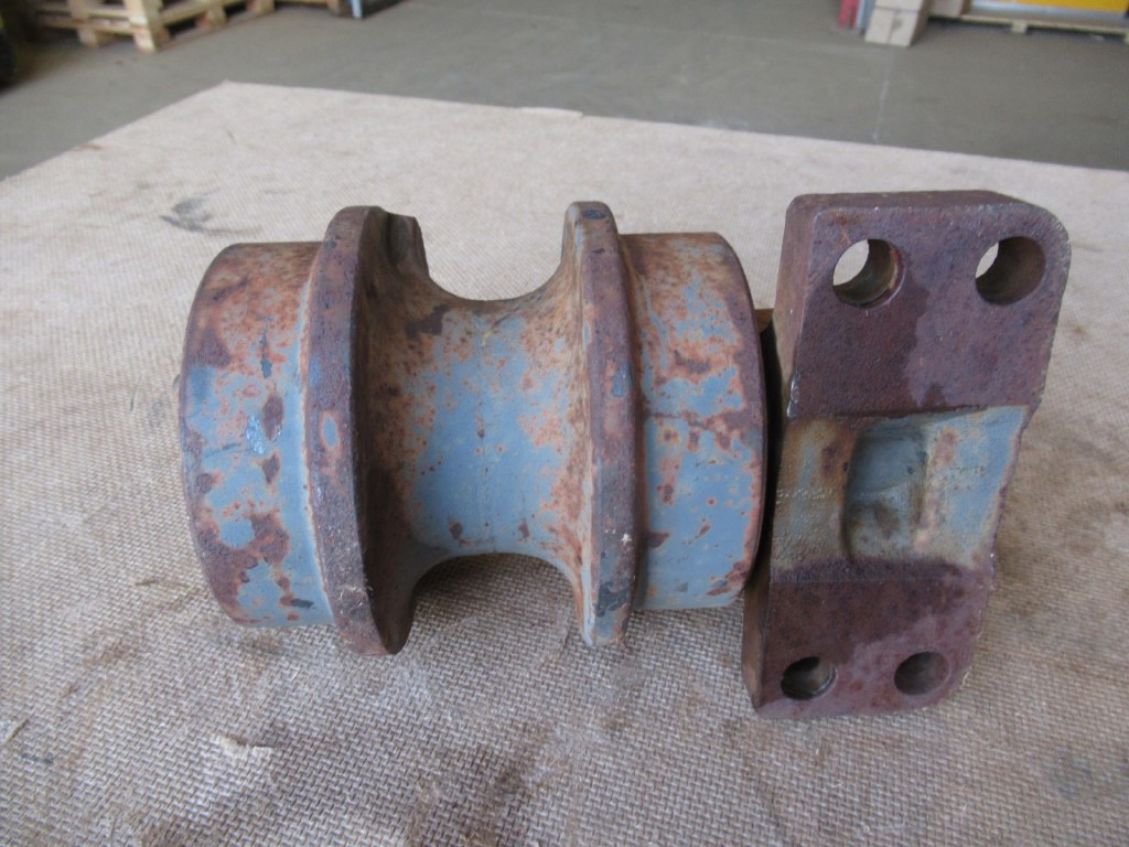 New Holland 71401350 - - Galet à chenilles pour Engins de chantier: photos 2 New Holland 71401350 - - Galet à chenilles pour Engins de chantier: photos 2