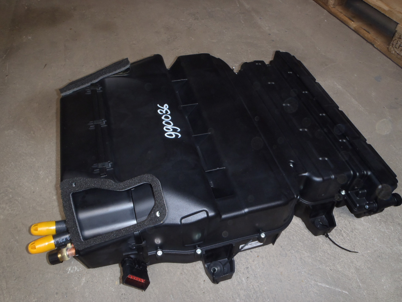New Holland 84267544 - 84559084 - Chauffage/ Ventilation pour Engins de chantier: photos 1 New Holland 84267544 - 84559084 - Chauffage/ Ventilation pour Engins de chantier: photos 1