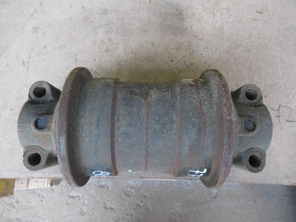 New Holland FT4480 - 3001249 - Galet à chenilles pour Engins de chantier: photos 2 New Holland FT4480 - 3001249 - Galet à chenilles pour Engins de chantier: photos 2