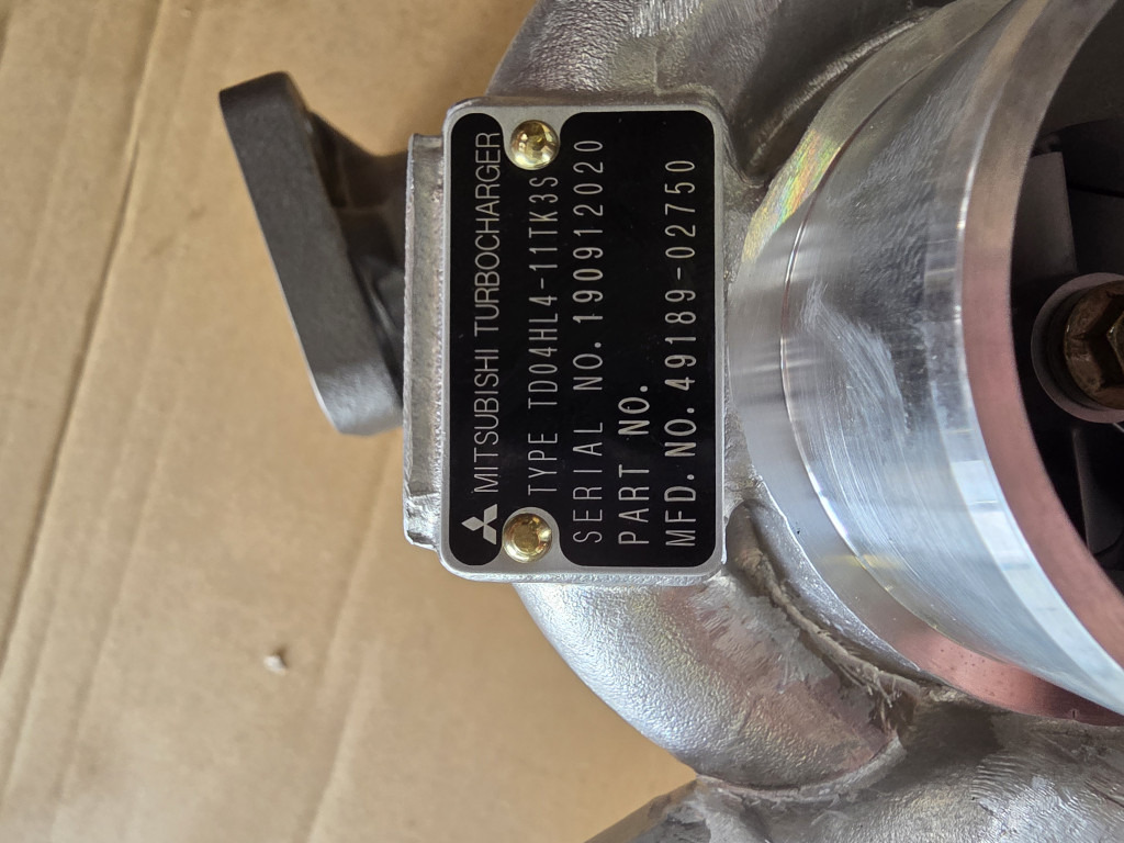 New Holland va4918902750 - Turbocompresseur pour Engins de chantier: photos 4 New Holland va4918902750 - Turbocompresseur pour Engins de chantier: photos 4