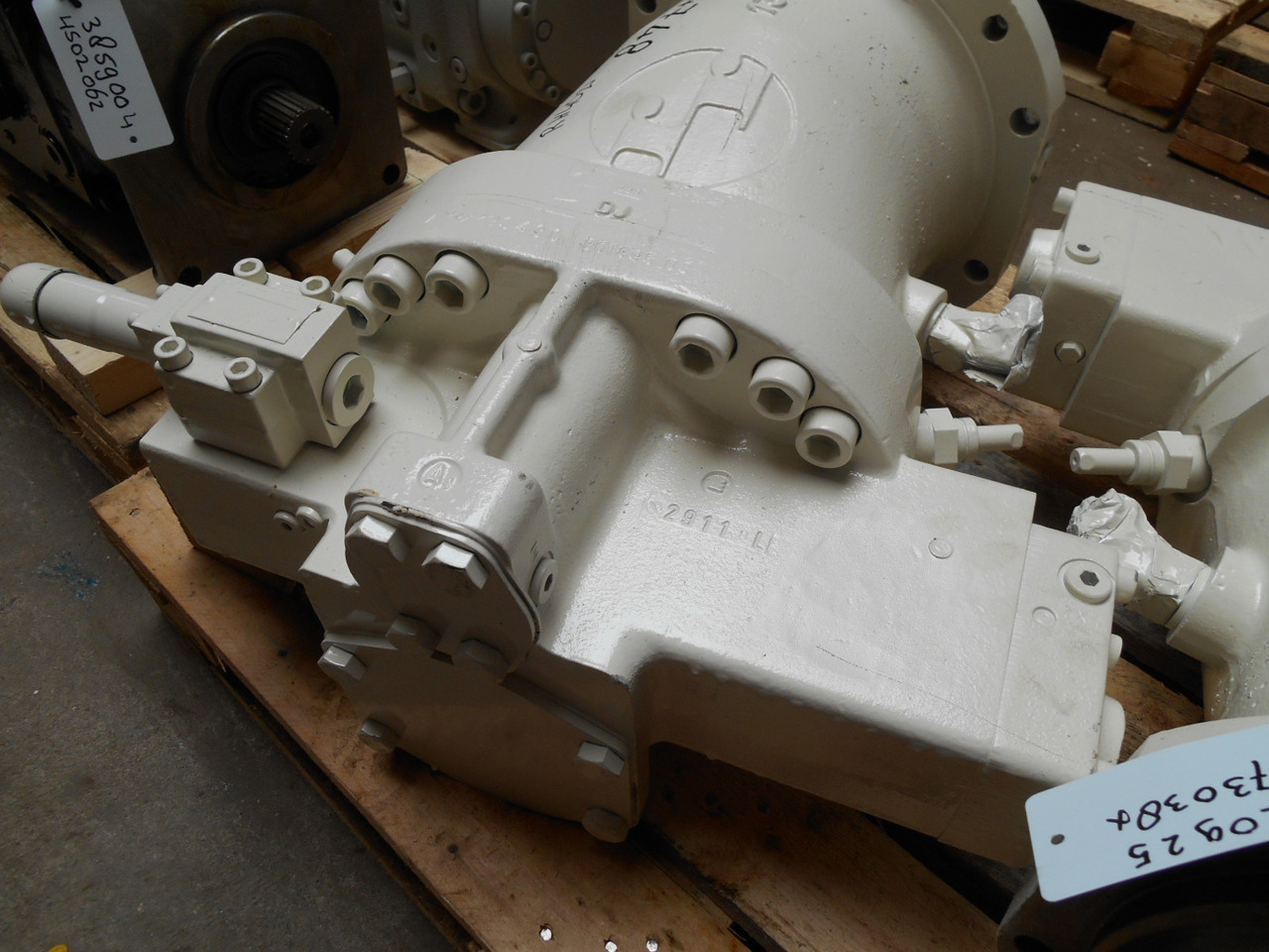 Terex O&K 2273038X - 1459441 - Pompe hydraulique pour Engins de chantier: photos 2 Terex O&K 2273038X - 1459441 - Pompe hydraulique pour Engins de chantier: photos 2