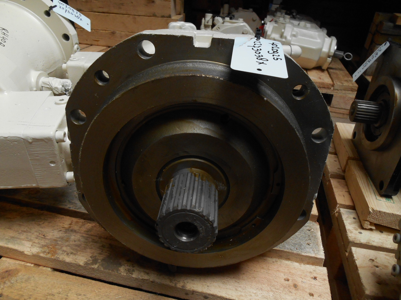 Terex O&K 2273038X - 2273038 - Pompe hydraulique pour Engins de chantier: photos 4 Terex O&K 2273038X - 2273038 - Pompe hydraulique pour Engins de chantier: photos 4