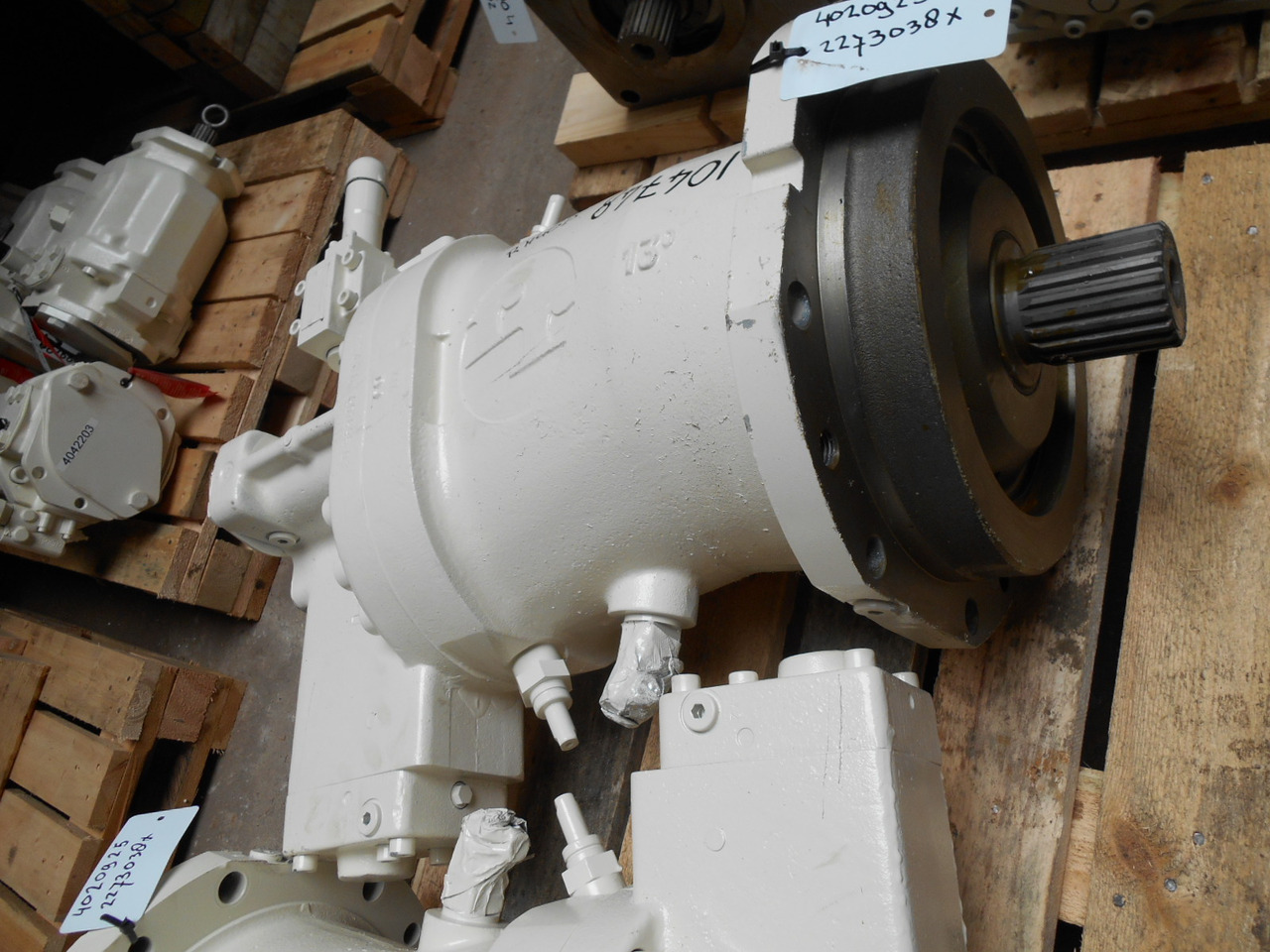 Terex O&K 2273038X - 2273038 - Pompe hydraulique pour Engins de chantier: photos 3 Terex O&K 2273038X - 2273038 - Pompe hydraulique pour Engins de chantier: photos 3