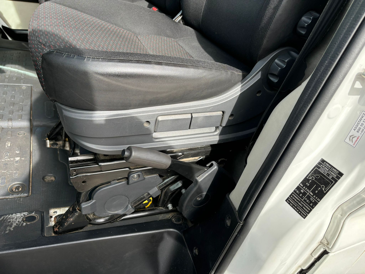 Fourgon utilitaire CITROËN Jumper L4H2: photos 13 Fourgon utilitaire CITROËN Jumper L4H2: photos 13