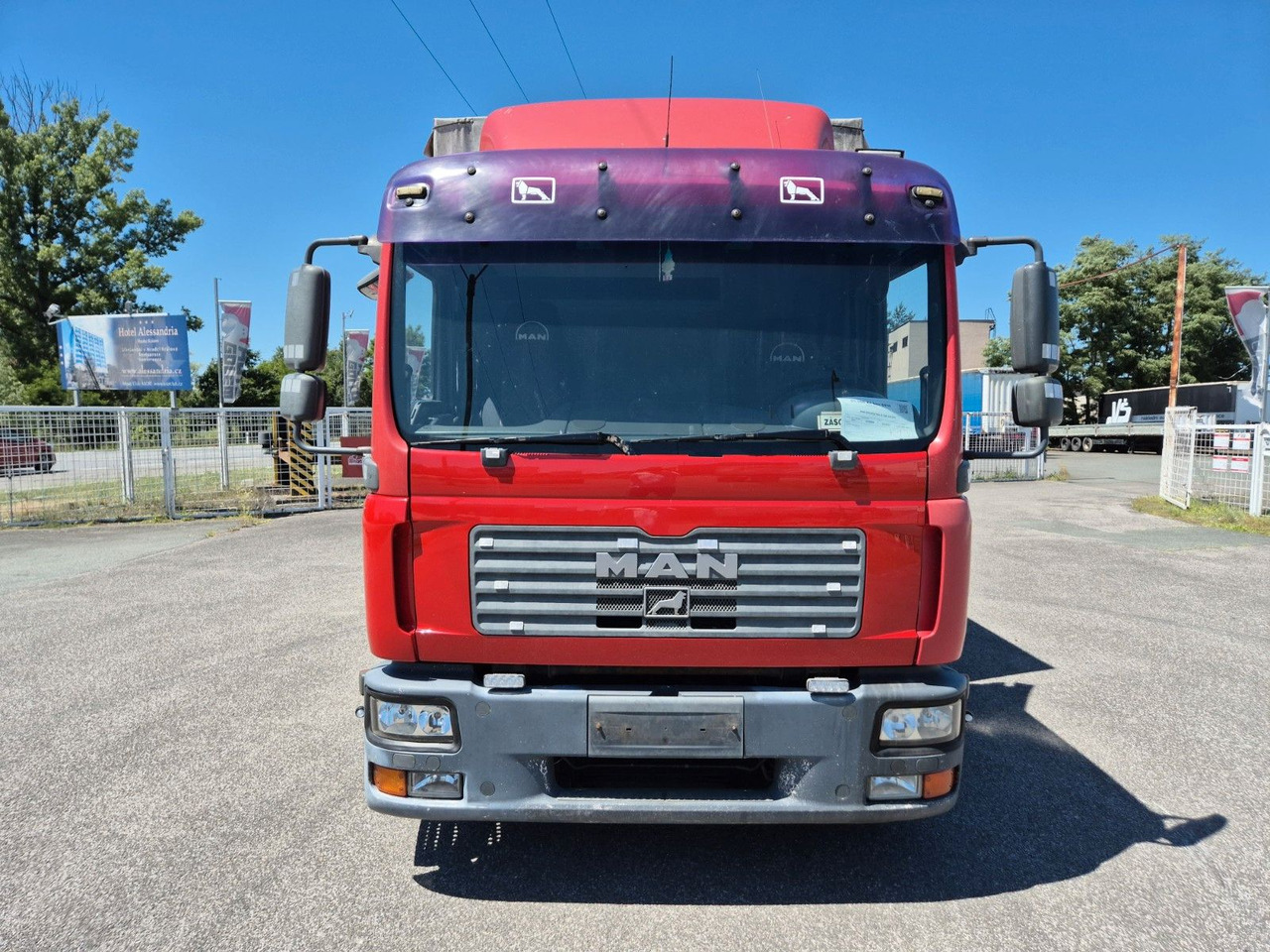 MAN TGL 8.180 - Utilitaire rideaux coulissants (PLSC): photos 2 MAN TGL 8.180 - Utilitaire rideaux coulissants (PLSC): photos 2