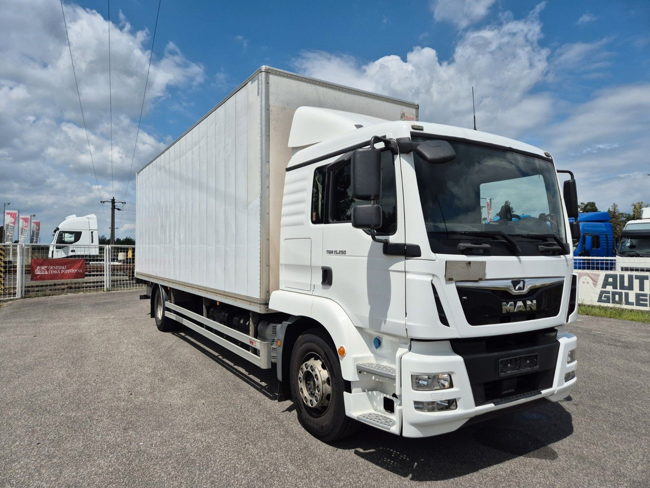 MAN TGM 15.250 - Camion fourgon: photos 3 MAN TGM 15.250 - Camion fourgon: photos 3