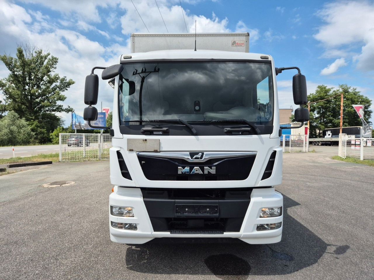 MAN TGM 15.250 - Camion fourgon: photos 2 MAN TGM 15.250 - Camion fourgon: photos 2