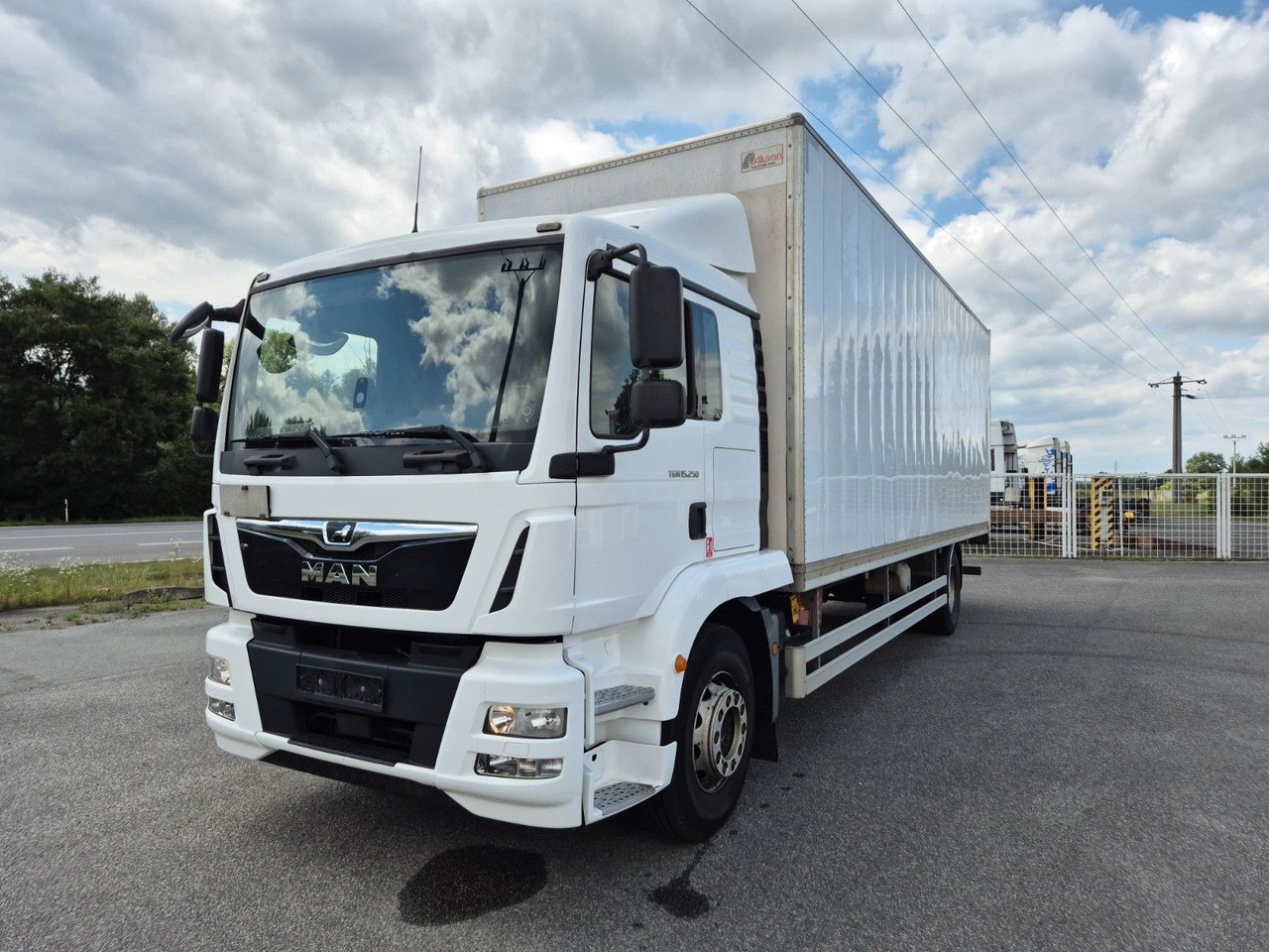 MAN TGM 15.250 - Camion fourgon: photos 1 MAN TGM 15.250 - Camion fourgon: photos 1