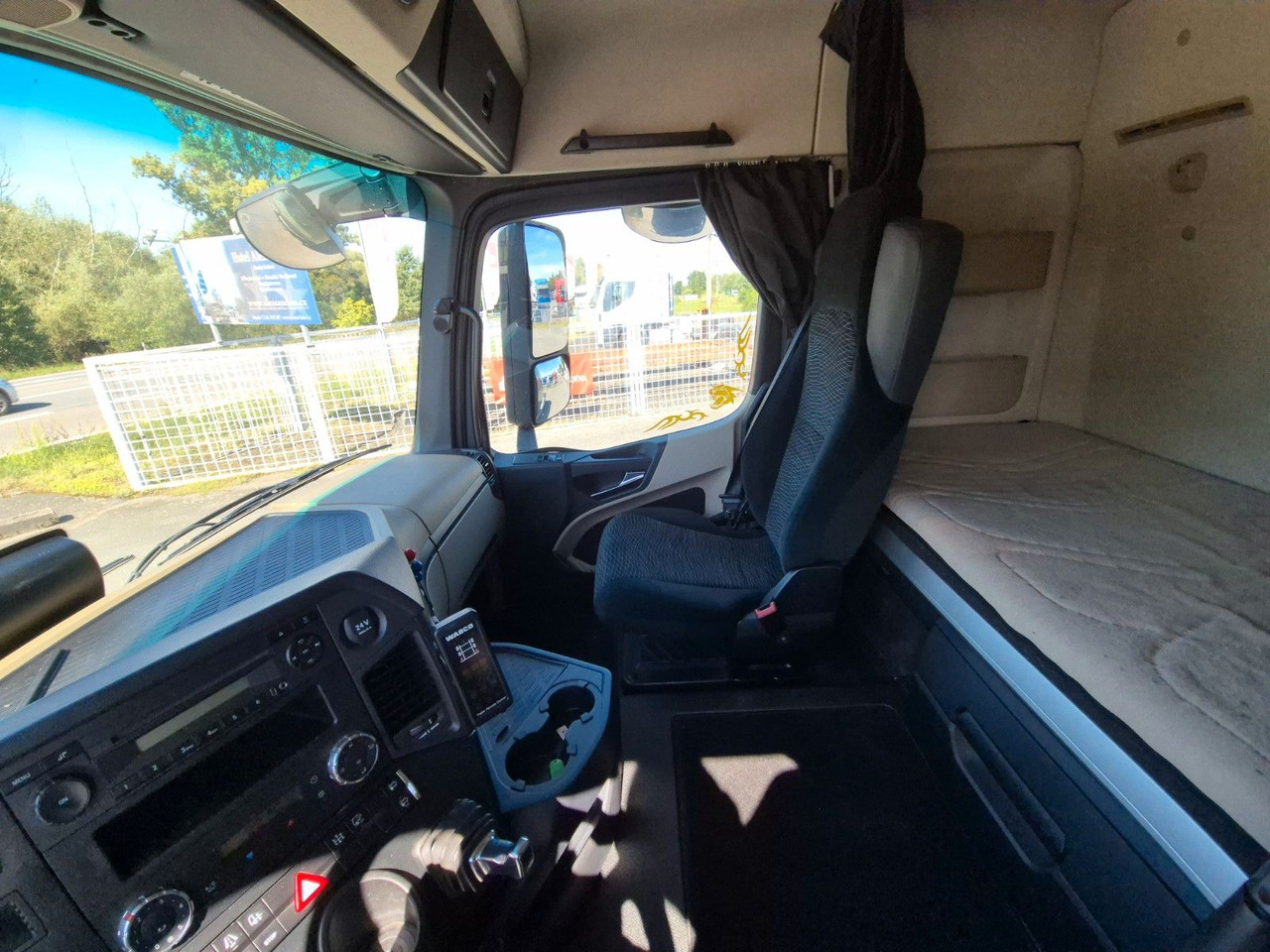 Tracteur routier Mercedes-Benz Actros 1843 ADR: photos 11