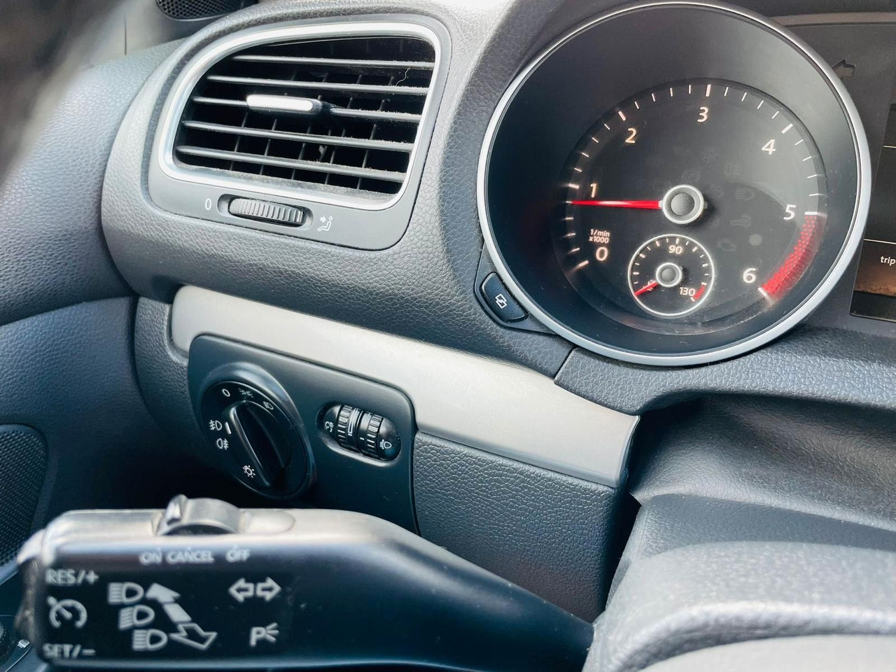 Voiture break Volkswagen Golf VI Variant Trendline: photos 10 Voiture break Volkswagen Golf VI Variant Trendline: photos 10