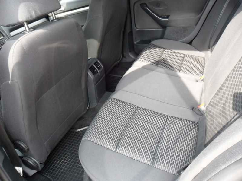 Voiture break Volkswagen Golf VI Variant Trendline: photos 17 Voiture break Volkswagen Golf VI Variant Trendline: photos 17