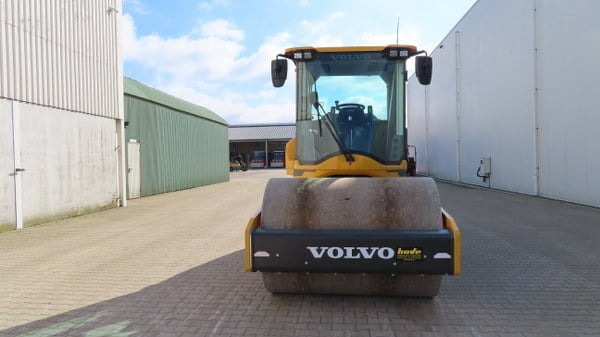 Compacteur à pieds de mouton/ Monocylindre Volvo SD 75 B: photos 7