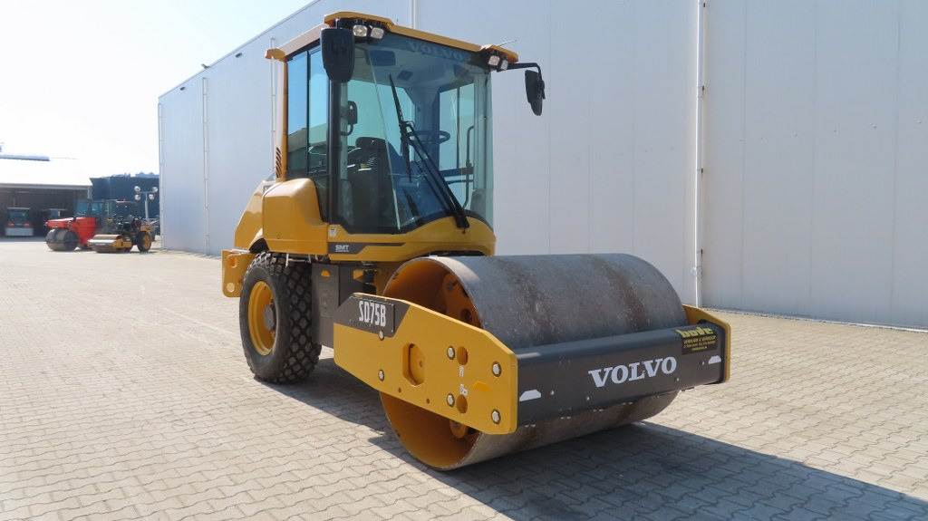 Compacteur à pieds de mouton/ Monocylindre Volvo SD75 B: photos 8