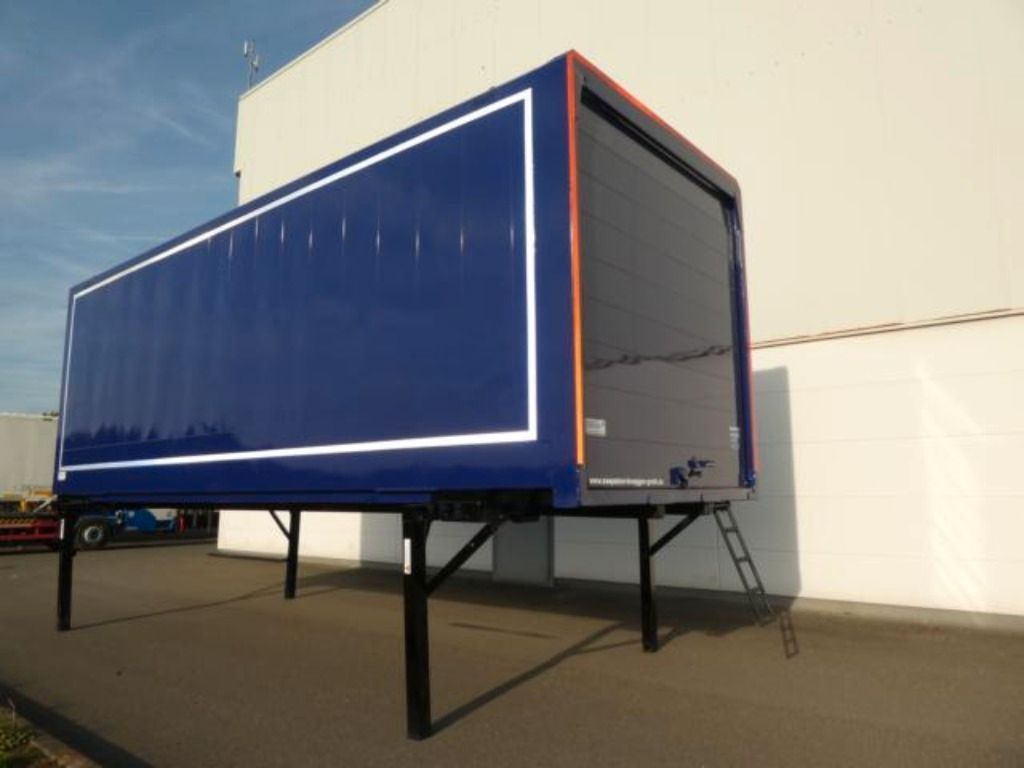 Carrosserie fourgon Krone Heck Alu.- Rolltor: photos 1