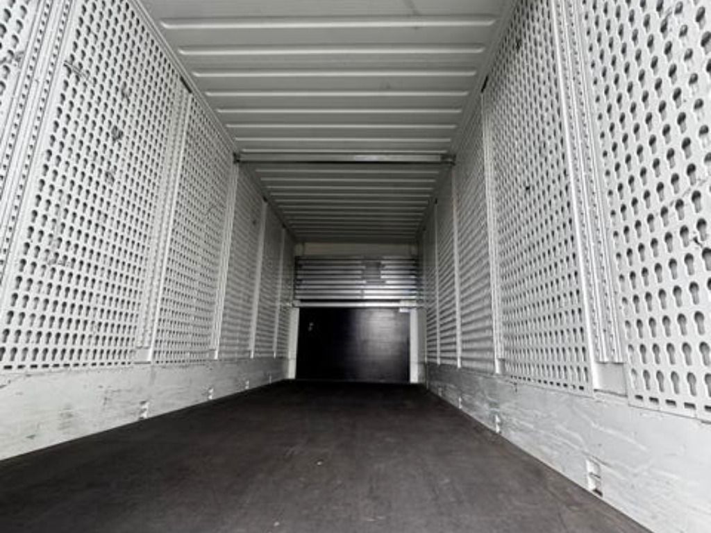 Krone Heck hohe Portaltüren - Carrosserie fourgon: photos 5 Krone Heck hohe Portaltüren - Carrosserie fourgon: photos 5