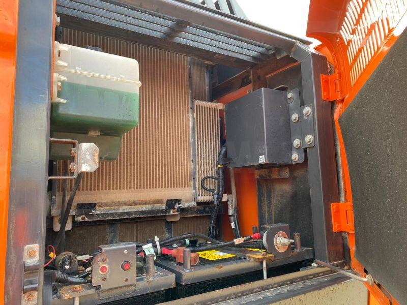 Doosan DX300LC - Pelle sur chenille: photos 4 Doosan DX300LC - Pelle sur chenille: photos 4