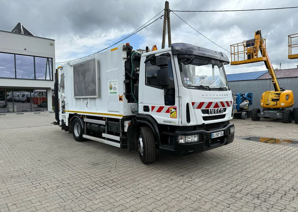 Iveco EUROCARGO CNG - Benne à ordures ménagères: photos 4 Iveco EUROCARGO CNG - Benne à ordures ménagères: photos 4