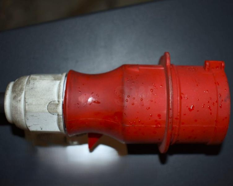 FRONIUS Linde Li-ION Charger 48V/185A - Accumulateur: photos 4 FRONIUS Linde Li-ION Charger 48V/185A - Accumulateur: photos 4