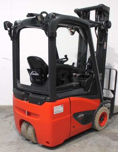 Linde E 12 EVO 386-02 - Chariot élévateur électrique: photos 3 Linde E 12 EVO 386-02 - Chariot élévateur électrique: photos 3