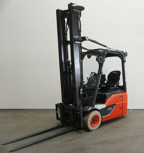 Linde E 16 C EVO 386-02 - Chariot élévateur électrique: photos 1 Linde E 16 C EVO 386-02 - Chariot élévateur électrique: photos 1