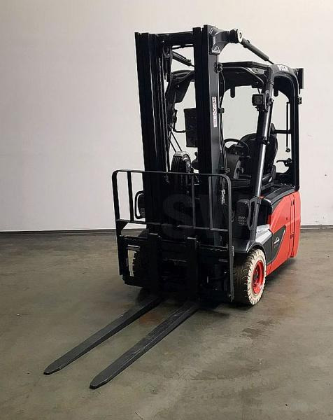Linde E 16 C EVO 386-02 - Chariot élévateur électrique: photos 1 Linde E 16 C EVO 386-02 - Chariot élévateur électrique: photos 1