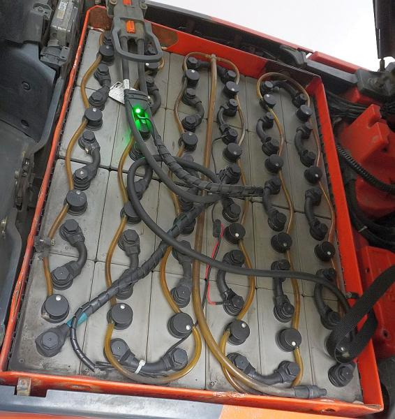 Linde E 16 P EVO 386-02 - Chariot élévateur électrique: photos 4 Linde E 16 P EVO 386-02 - Chariot élévateur électrique: photos 4
