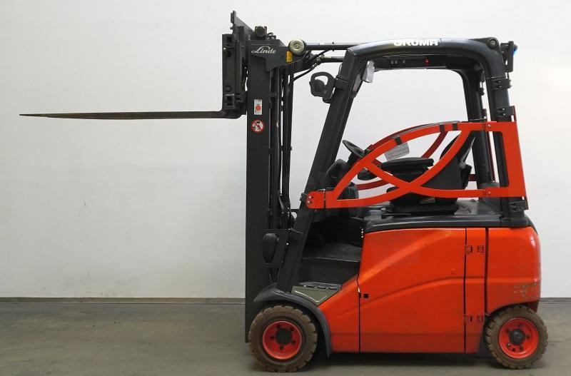 Linde E 18 PH 386 - Chariot élévateur électrique: photos 4 Linde E 18 PH 386 - Chariot élévateur électrique: photos 4