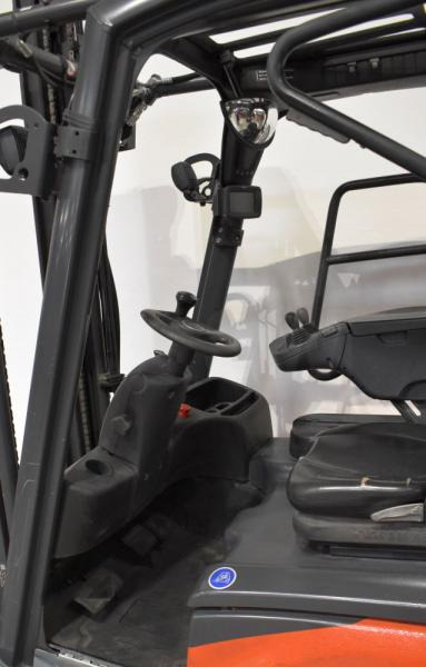 Linde E 20 L EVO 386-02 - Chariot élévateur électrique: photos 3 Linde E 20 L EVO 386-02 - Chariot élévateur électrique: photos 3