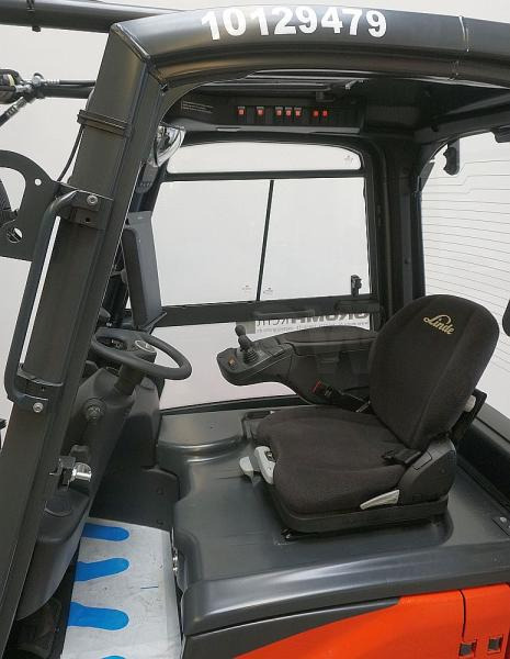 Linde E 20 PH EVO 386-02 - Chariot élévateur électrique: photos 3 Linde E 20 PH EVO 386-02 - Chariot élévateur électrique: photos 3