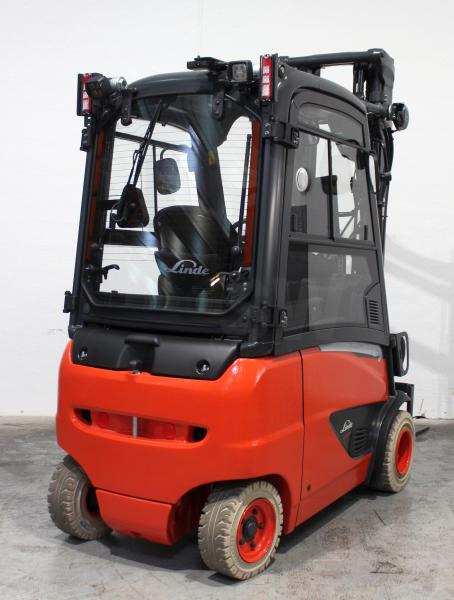 Linde E 20 PH EVO 386-02 - Chariot élévateur électrique: photos 2 Linde E 20 PH EVO 386-02 - Chariot élévateur électrique: photos 2